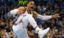 雄鹿记者爆料最新消息,球队备战新赛季，关键球员状态引关注