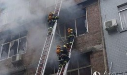 玉林最新火灾爆料视频,现场惨烈，救援行动紧张进行中